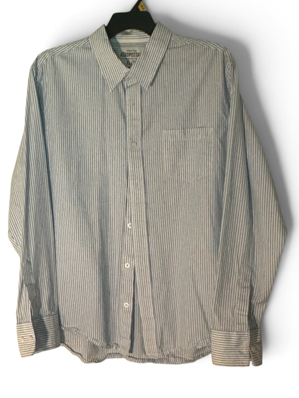 Aeropostale Men's Light Blue and White Pinstripe Dress Shirt size XL/TG.